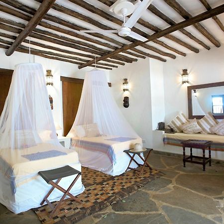 Kinondo Kwetu Hotel Diani Beach Kültér fotó